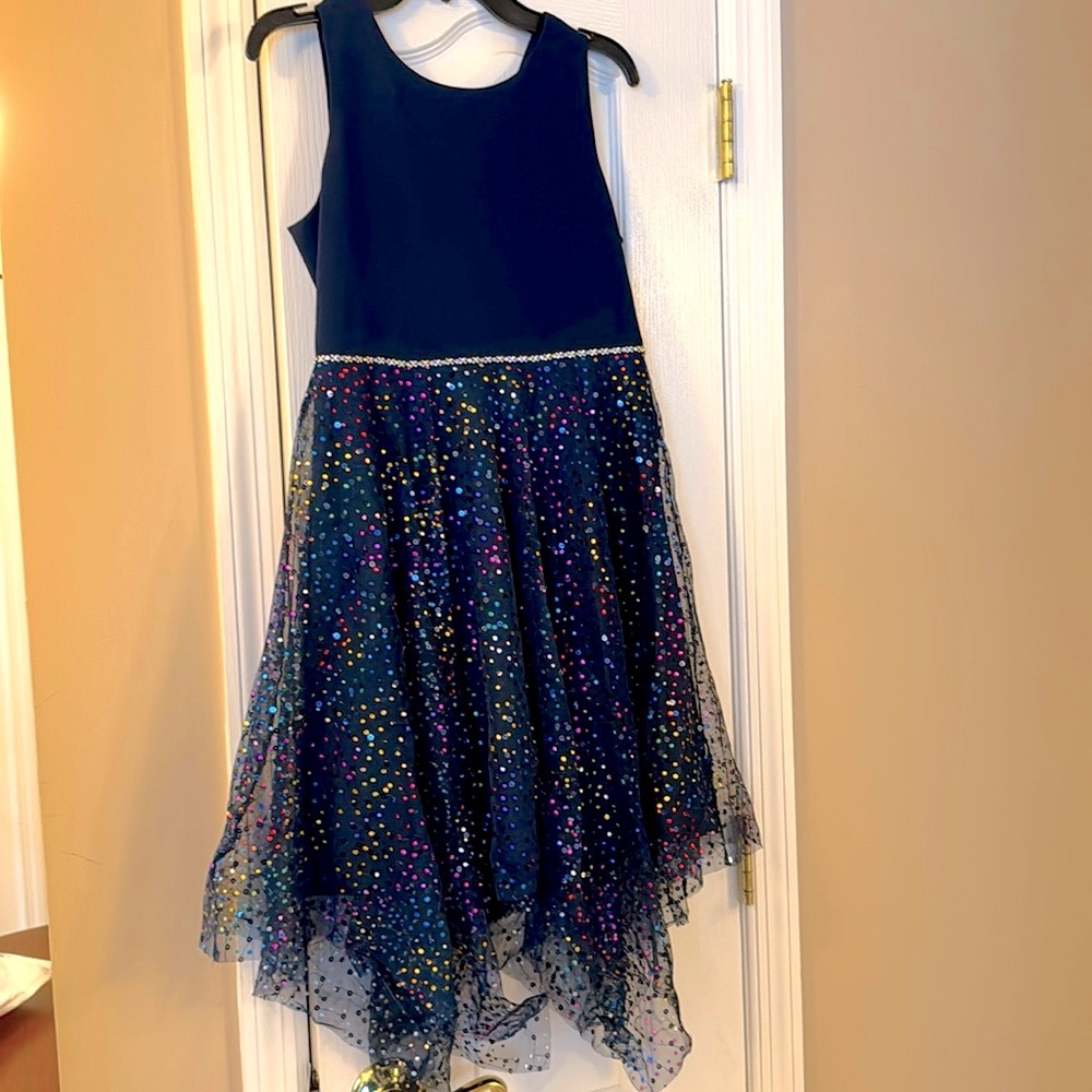 GORGEOUS dress!! Worn once!